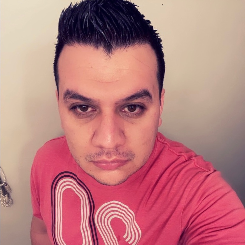 Meet your Posher, Jhonatan